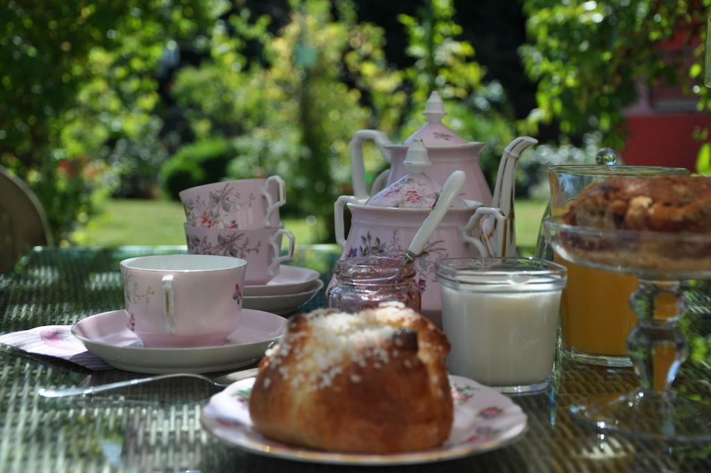 Bed and Breakfast La Maison De Rose Brossac Экстерьер фото