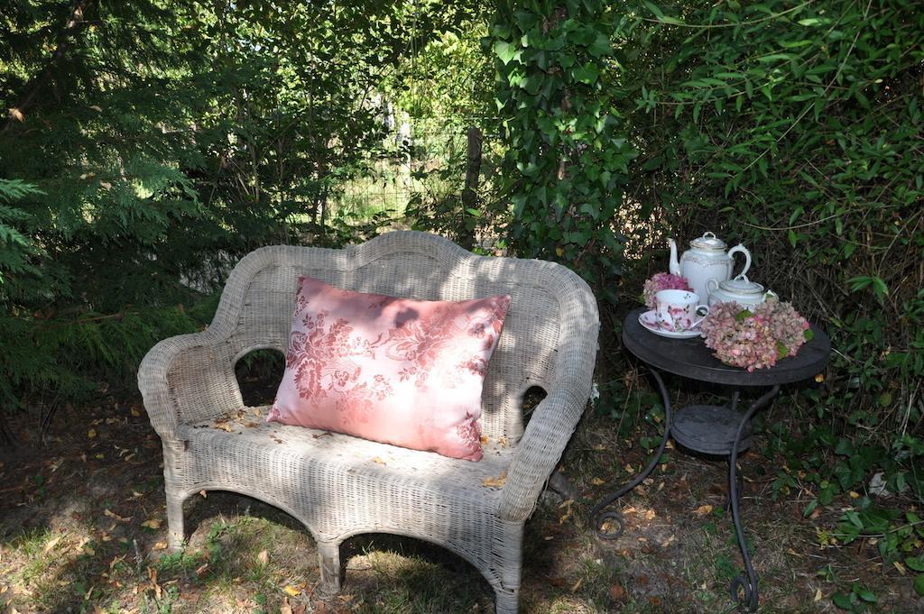 Bed and Breakfast La Maison De Rose Brossac Экстерьер фото
